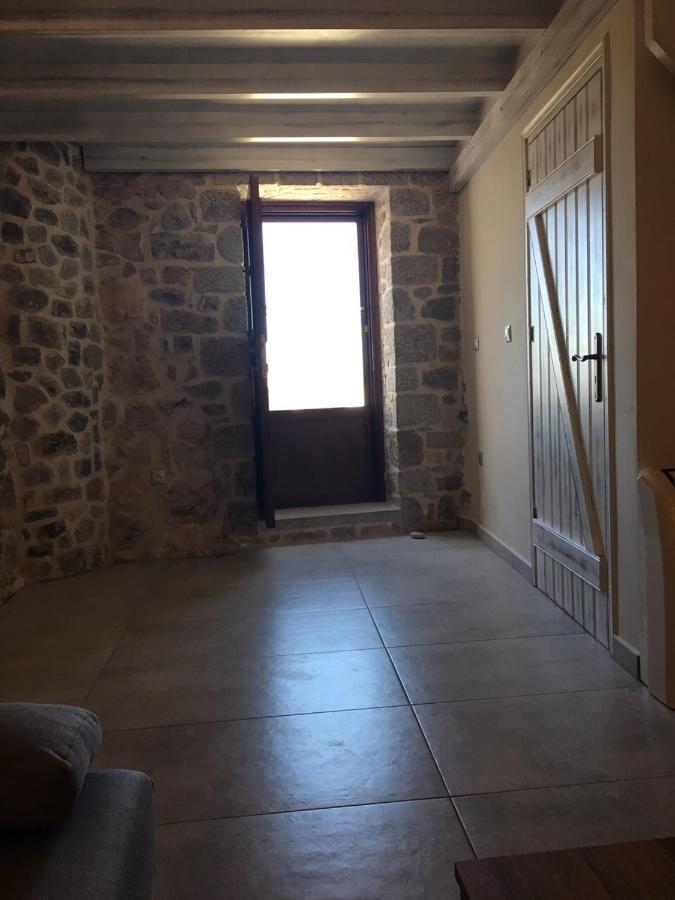 Villa Elata Stone House Extérieur photo